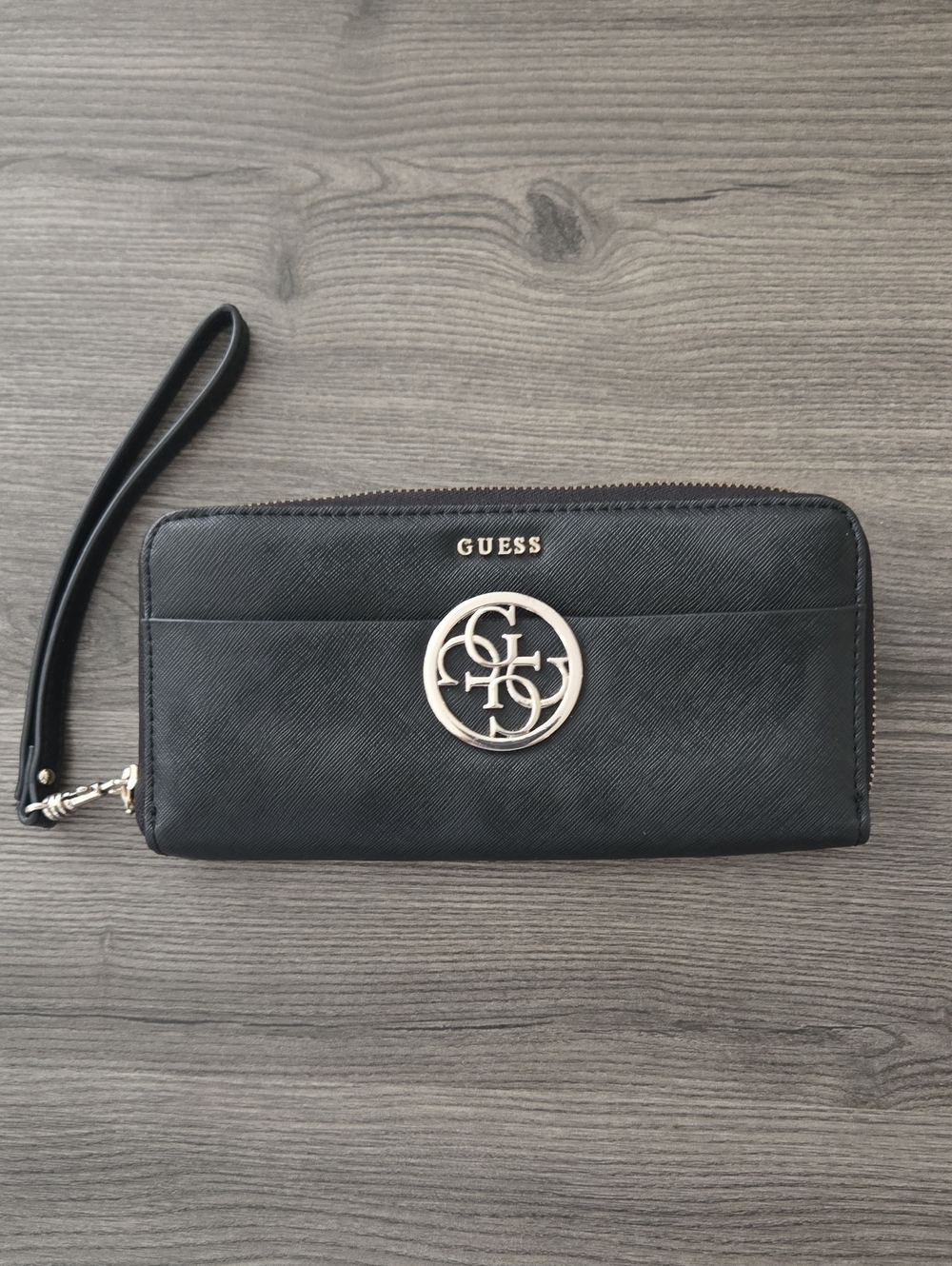 GUESS Black Saffiano Faux Leather Zip-Around Wallet Wristlet_0087